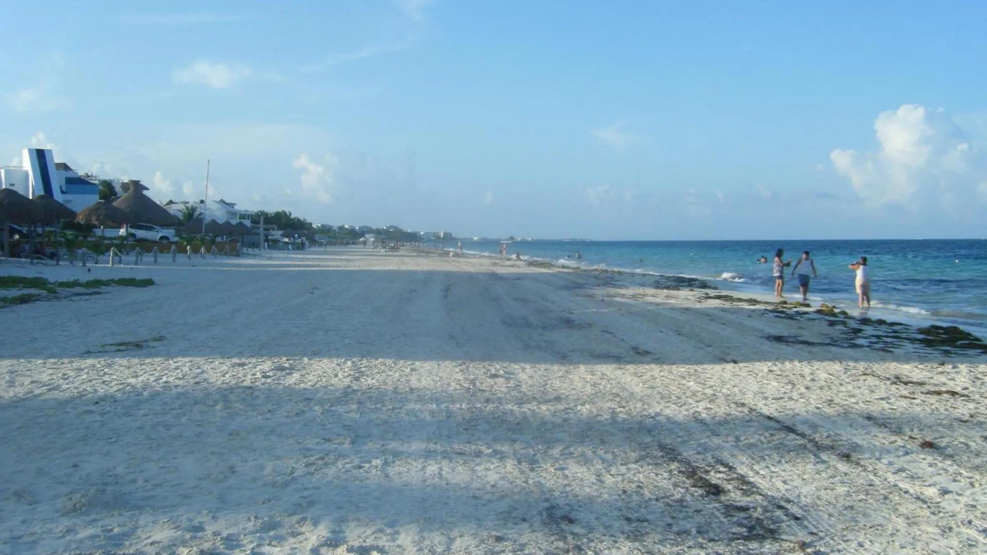Buenos Días Guest House Puerto Morelos